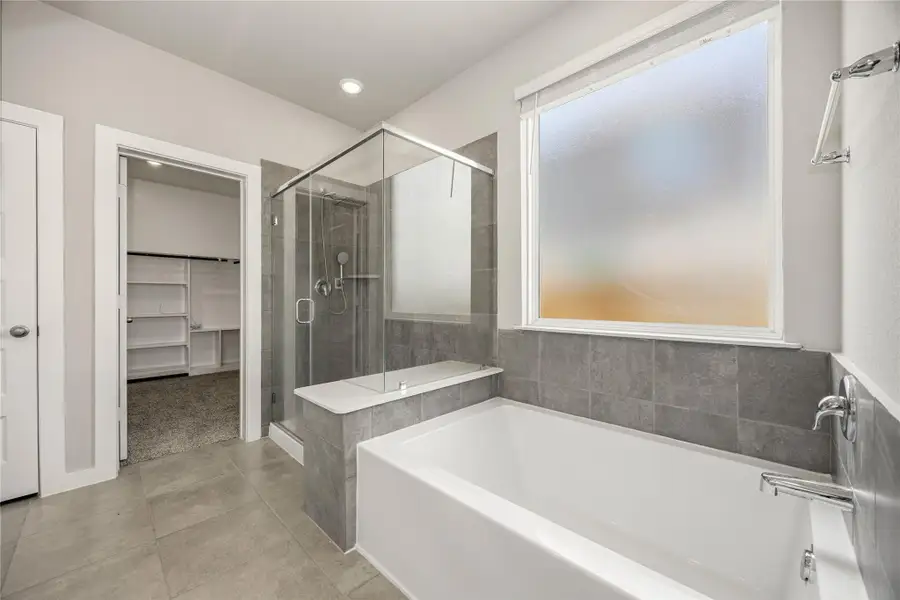 Furnished interior view inside a new home in , Rosenberg (Image 13).