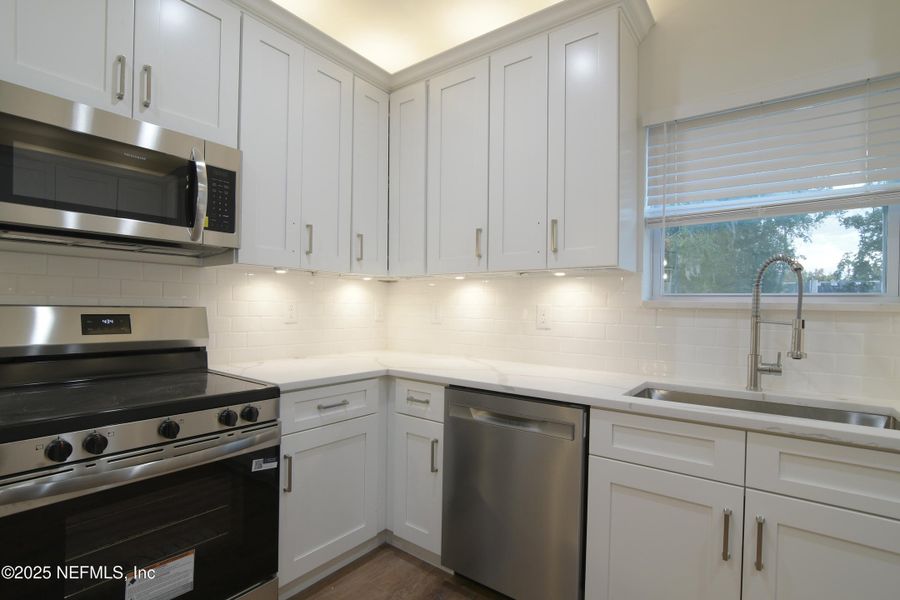 Furnished interior view inside a new home in , Jacksonville (Image 18).