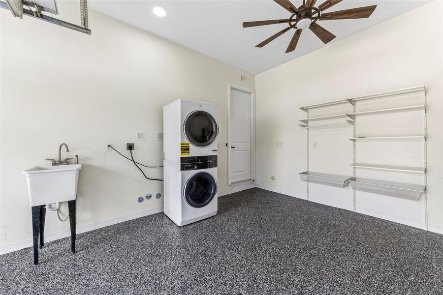 Furnished interior view inside a new home in , Fort Lauderdale (Image 9).