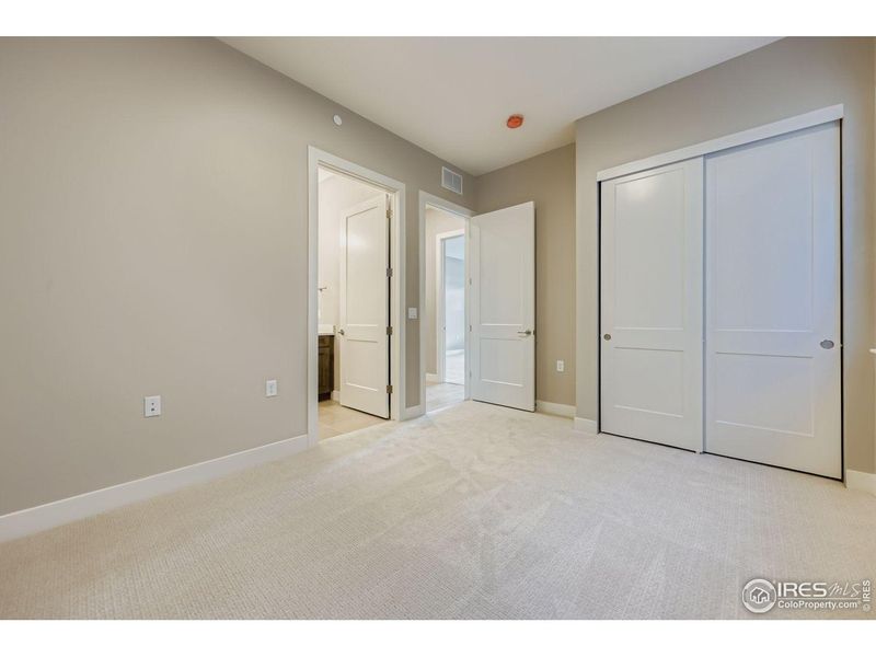 Spacious, unfurnished interior of a new home in , Broomfield (Image 31).