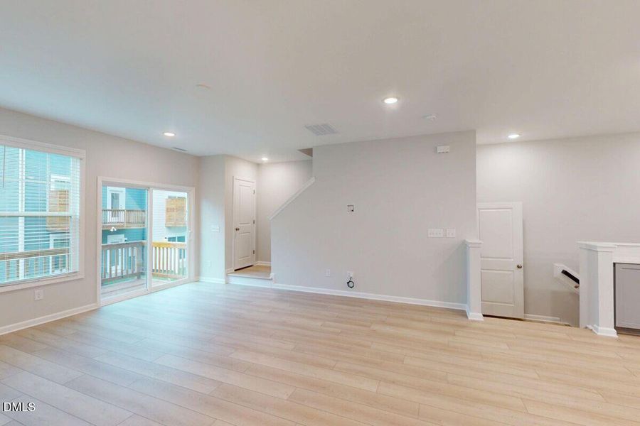 3986908_50034 3986908_50034