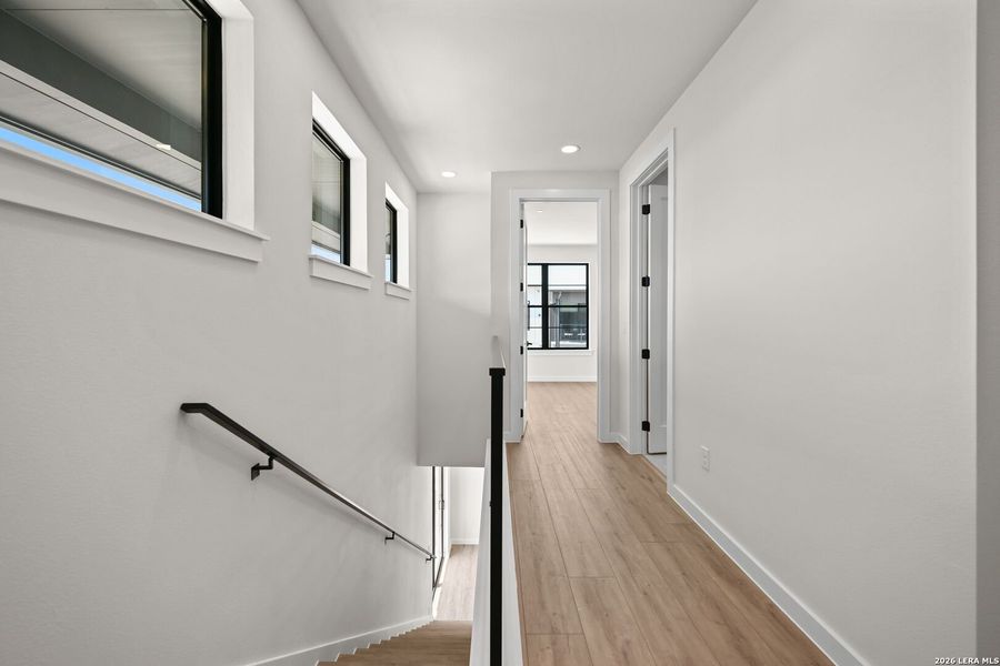 Spacious, unfurnished interior of a new home in , New Braunfels (Image 24).