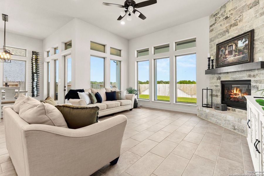 Furnished interior view inside a new home in Meadows Of Mill Creek 60', Seguin (Image 14).