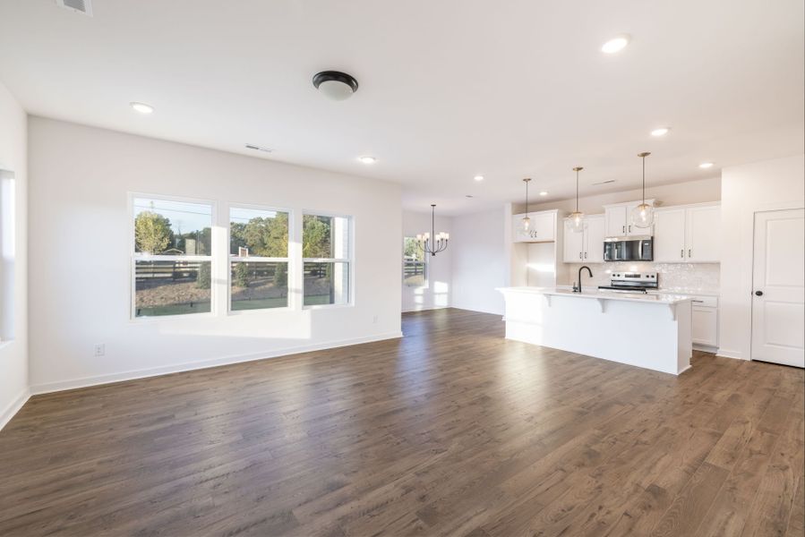 Spacious, unfurnished interior of a new home in Morrow Brook, Albemarle (Image 10).