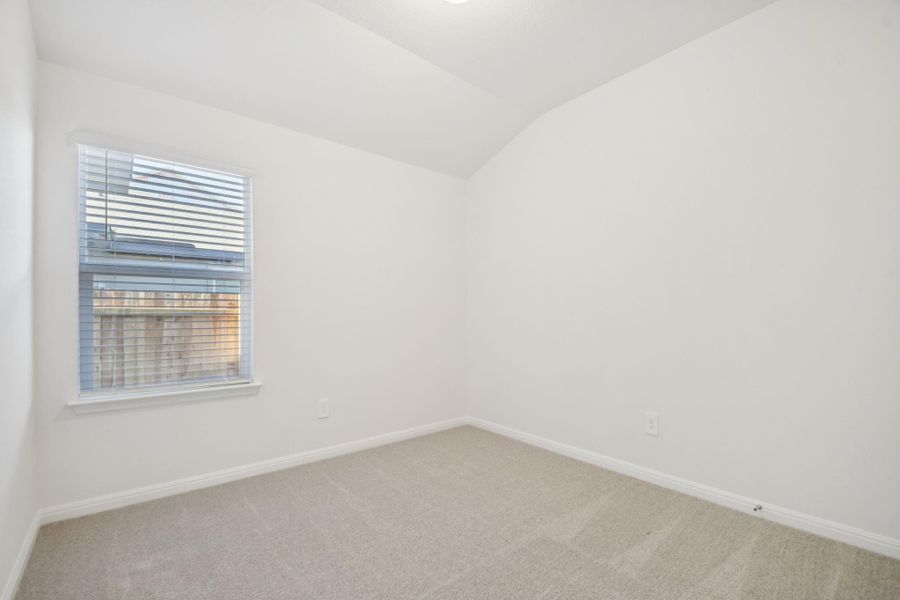 Spacious, unfurnished interior of a new home in , Conroe (Image 17).