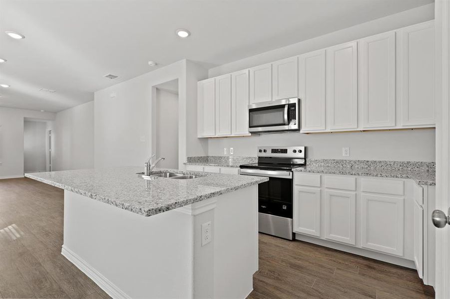 Furnished interior view inside a new home in Sycamore Landing, Fort Worth (Image 5).