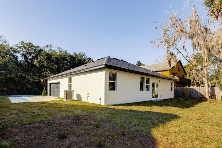 Exterior details and patio area of a home in , Deltona (Image 26).