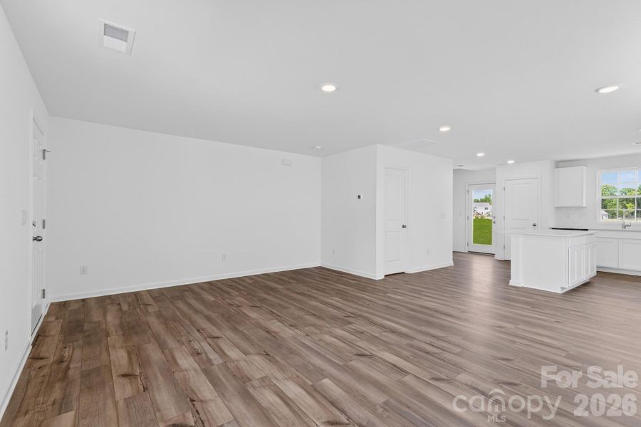 Spacious, unfurnished interior of a new home in Creekside Cottages, Bessemer City (Image 17).