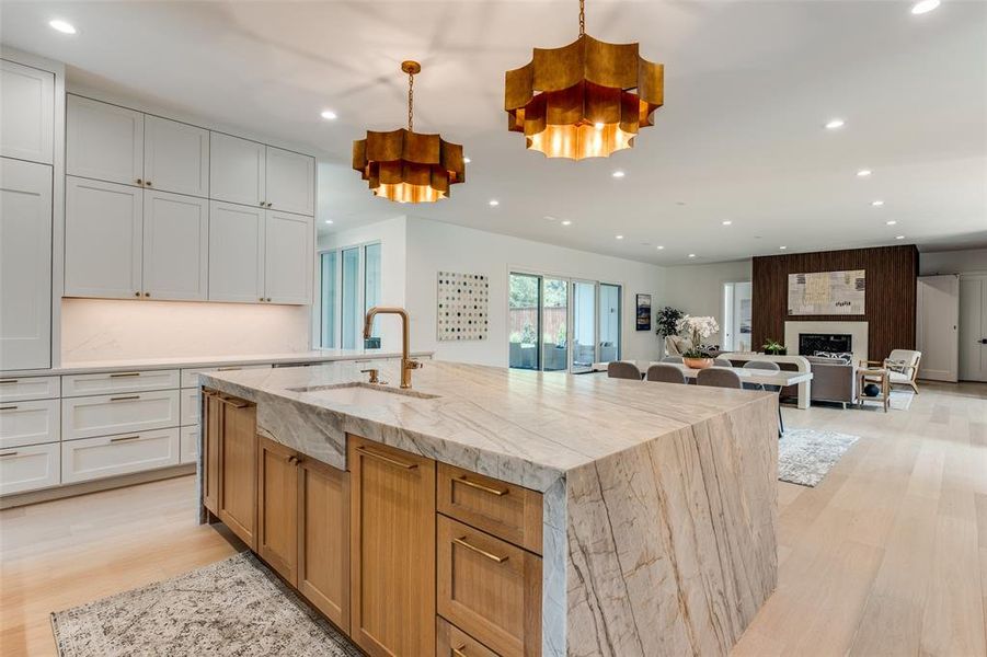 Furnished interior view inside a new home in , Dallas (Image 12).