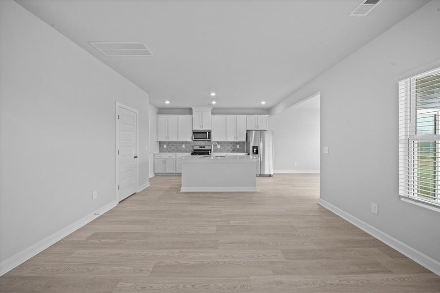 Spacious, unfurnished interior of a new home in Cedar Shoals – Heritage Collection, Piedmont (Image 15).