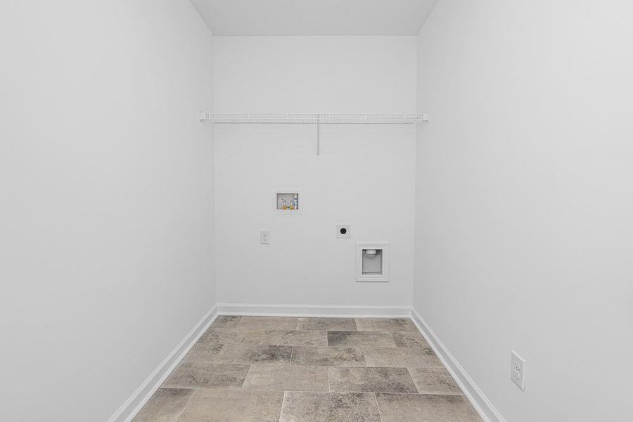 Spacious, unfurnished interior of a new home in Heritage River, Euharlee (Image 34). Spacious, unfurnished interior of a new home in Heritage River, Euharlee (Image 34).