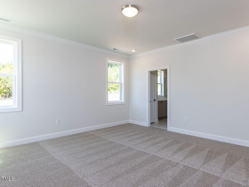 021-1280x960-primary-bedroom 021-1280x960-primary-bedroom