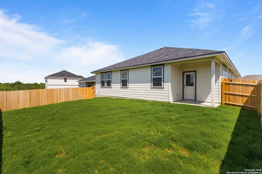 Front exterior of a new home in Horizon Pointe, Converse, TX, highlighting curb appeal (Image 116).