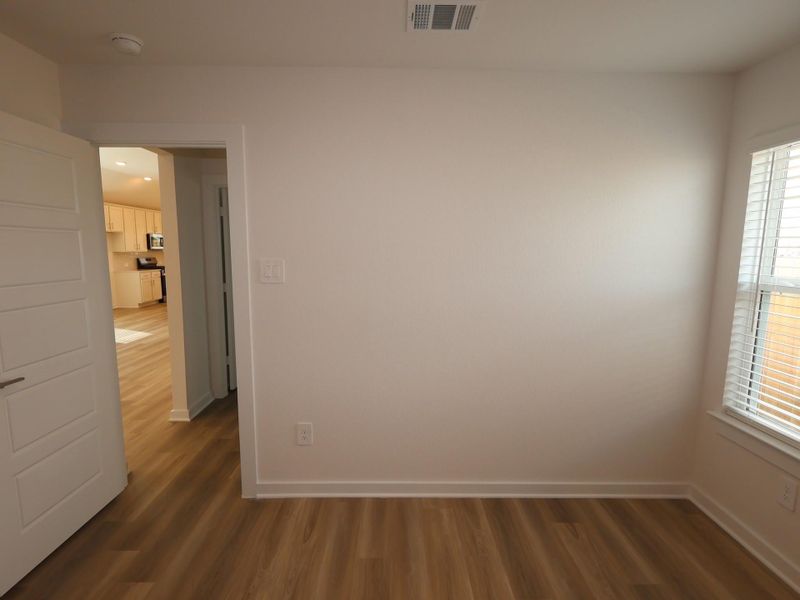 Spacious, unfurnished interior of a new home in Lone Star Landing, Montgomery (Image 23).