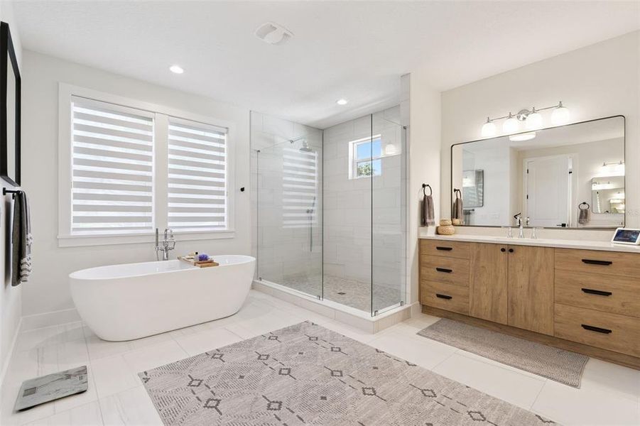 Furnished interior view inside a new home in Oakland Park, Winter Garden (Image 31).