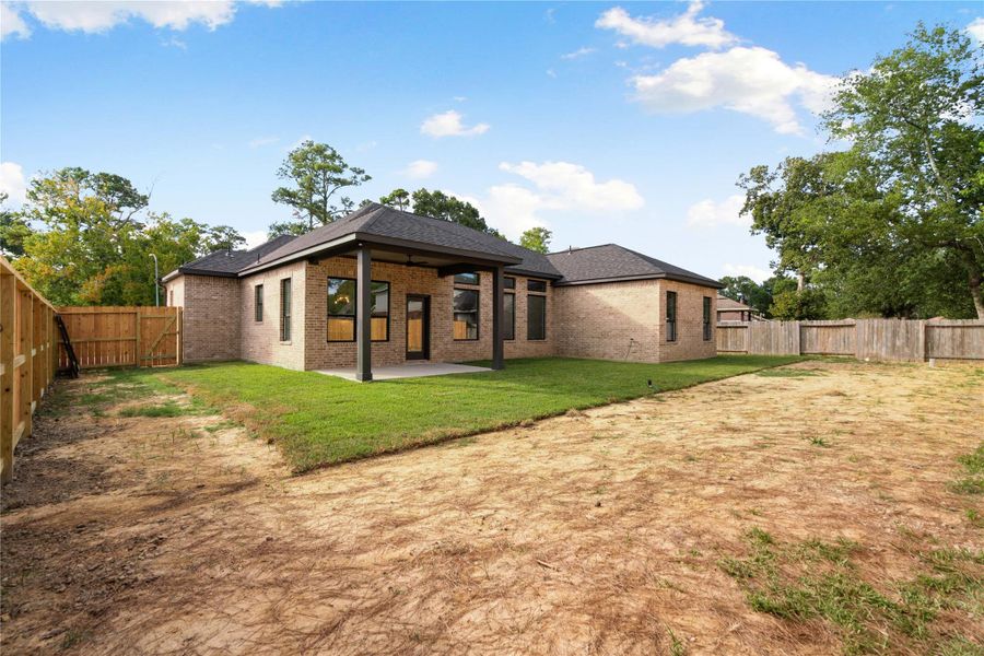 Expansive corner lot ideal for a luxurious pool or outdoor kitchen.