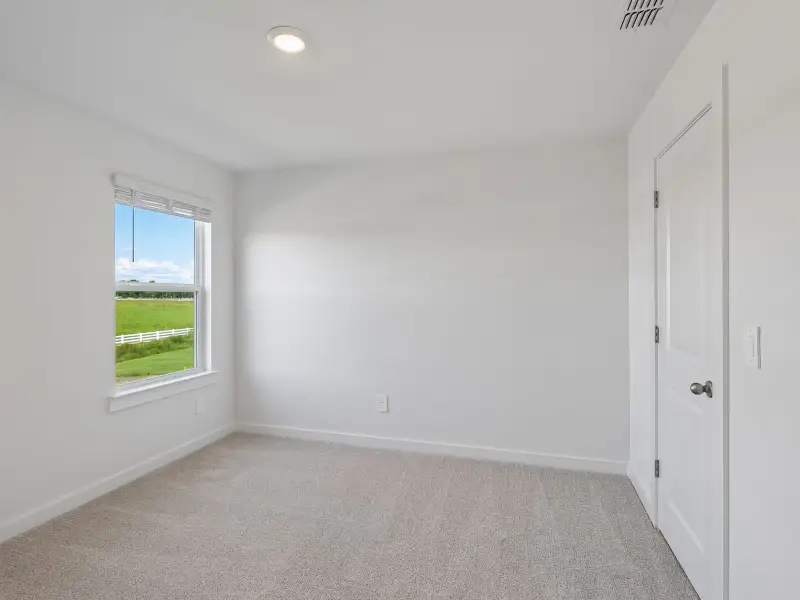 Spacious, unfurnished interior of a new home in Avery Farms - Legacy Series, Murfreesboro (Image 16).