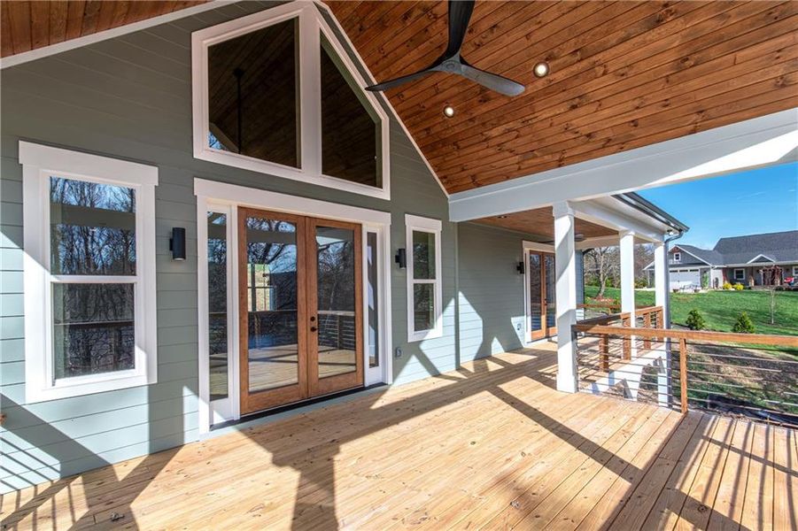 Exterior details and patio area of a home in , Blairsville (Image 32).