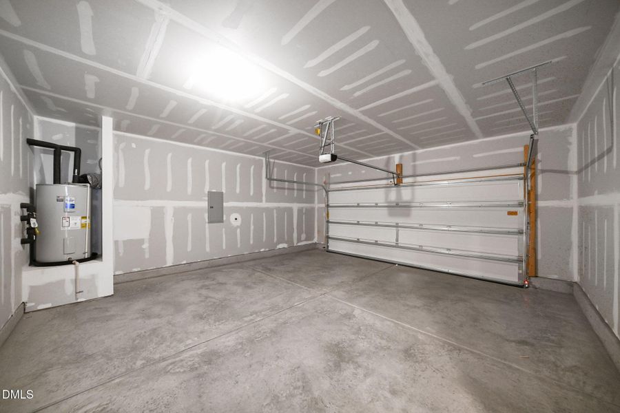 SUN_SherriDowns_Pic_Tessa-2