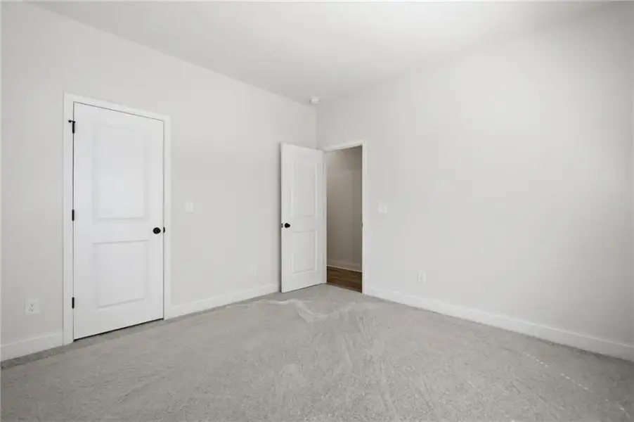 Spacious, unfurnished interior of a new home in , Mableton (Image 32).