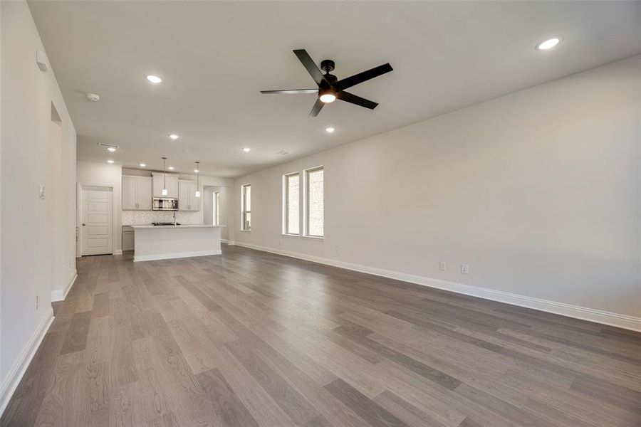 Spacious, unfurnished interior of a new home in Spiritas Ranch, Little Elm (Image 15).