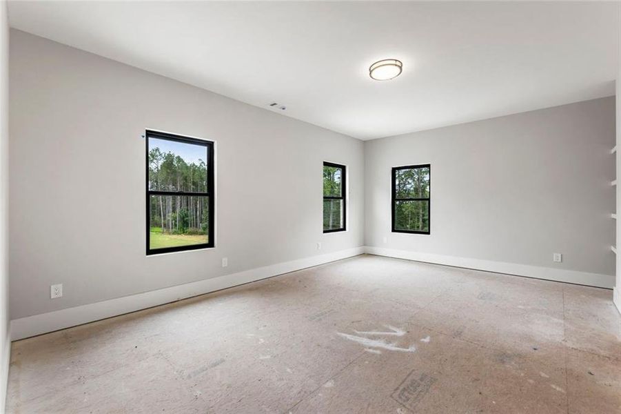 Spacious, unfurnished interior of a new home in , Milton (Image 44).