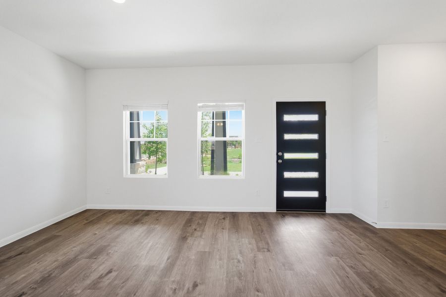 Representative unfurnished interior of a home built from the Ruby by CastleRock Communities in La Terra, Celina (Image 16).