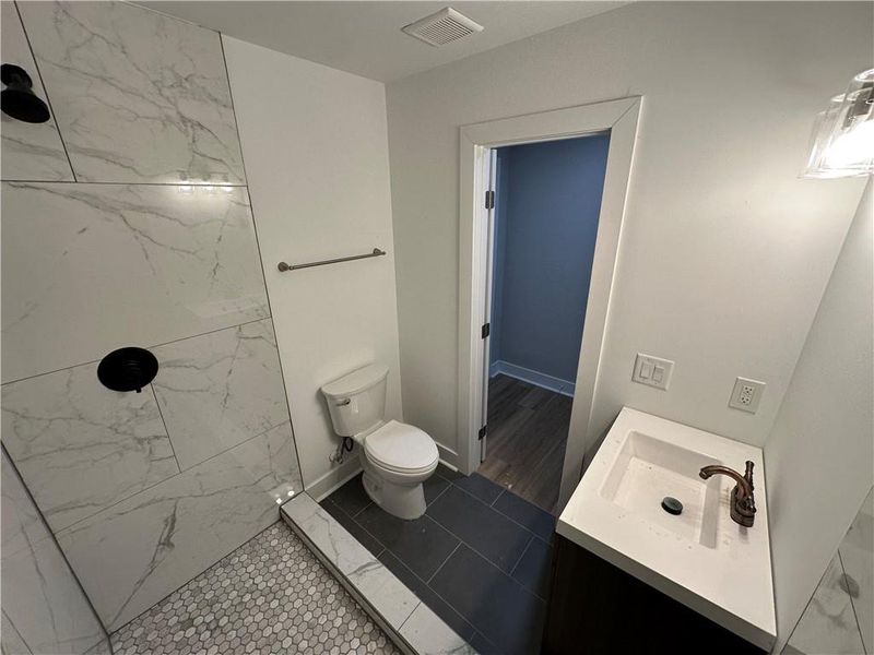 Furnished interior view inside a new home in , Atlanta (Image 11).
