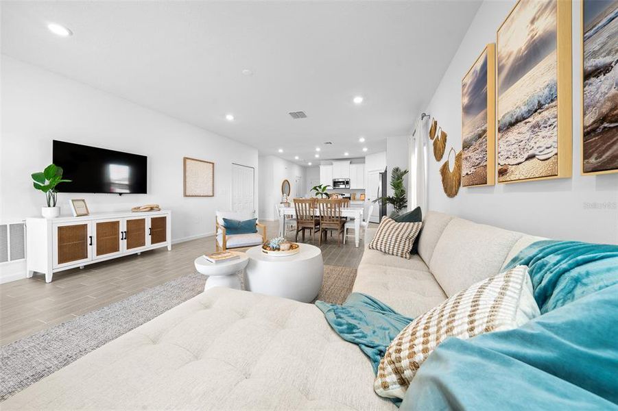 Furnished interior view inside a new home in Pioneer Ranch: Pioneer Ranch 50's, Ocala (Image 15).