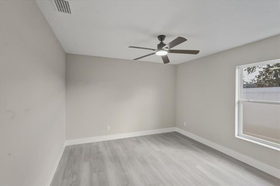 Spacious, unfurnished interior of a new home in , Hernando (Image 36).