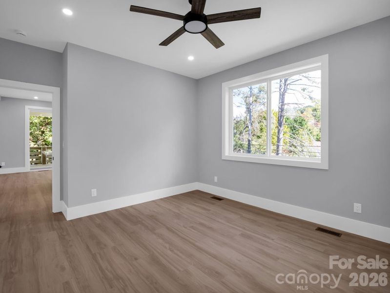 Spacious, unfurnished interior of a new home in , Asheville (Image 14).