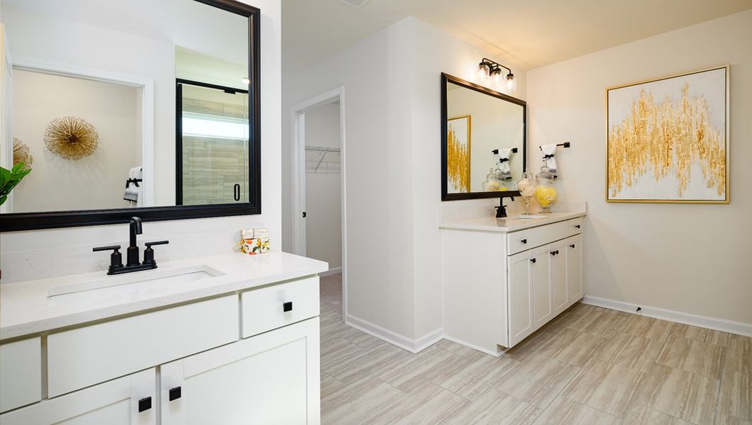 Furnished interior view inside a new home in Sylvan Creek, Denver (Image 27).