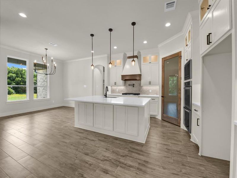 Furnished interior view inside a new home in , Weatherford (Image 6).
