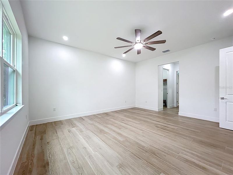 Spacious, unfurnished interior of a new home in , Brooksville (Image 20).