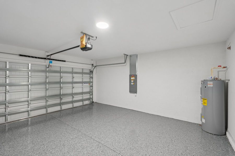 Garage Garage