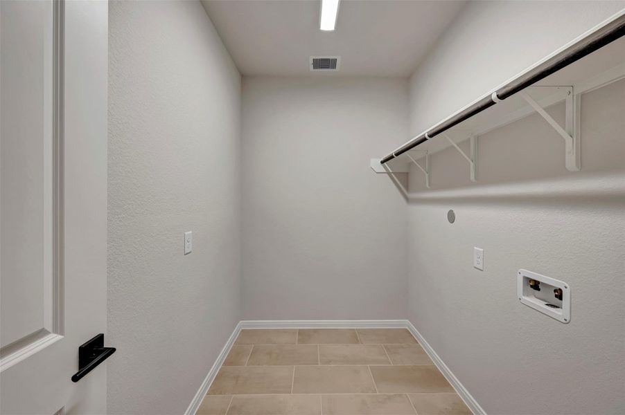Spacious, unfurnished interior of a new home in The Grand Prairie - Retreat Collection, Hockley (Image 32). Spacious, unfurnished interior of a new home in The Grand Prairie - Retreat Collection, Hockley (Image 32).
