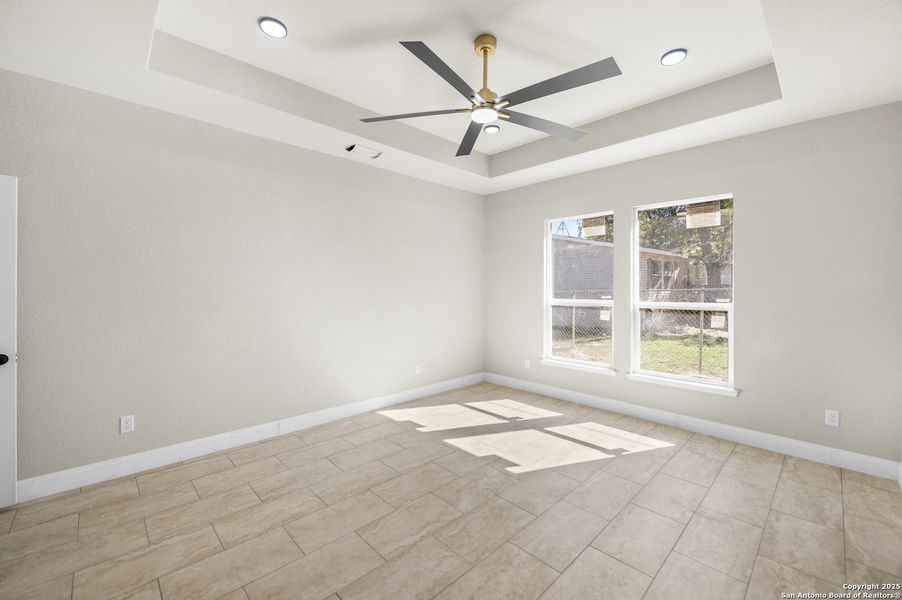 Spacious, unfurnished interior of a new home in , Elmendorf (Image 12).