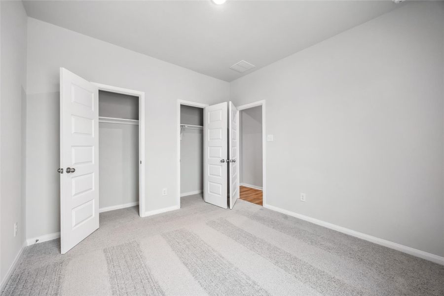 Spacious, unfurnished interior of a new home in Barton Place, Cleveland (Image 15).