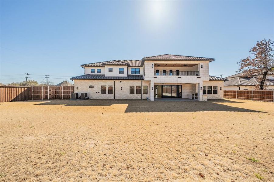 Exterior details and patio area of a home in , Colleyville (Image 27).