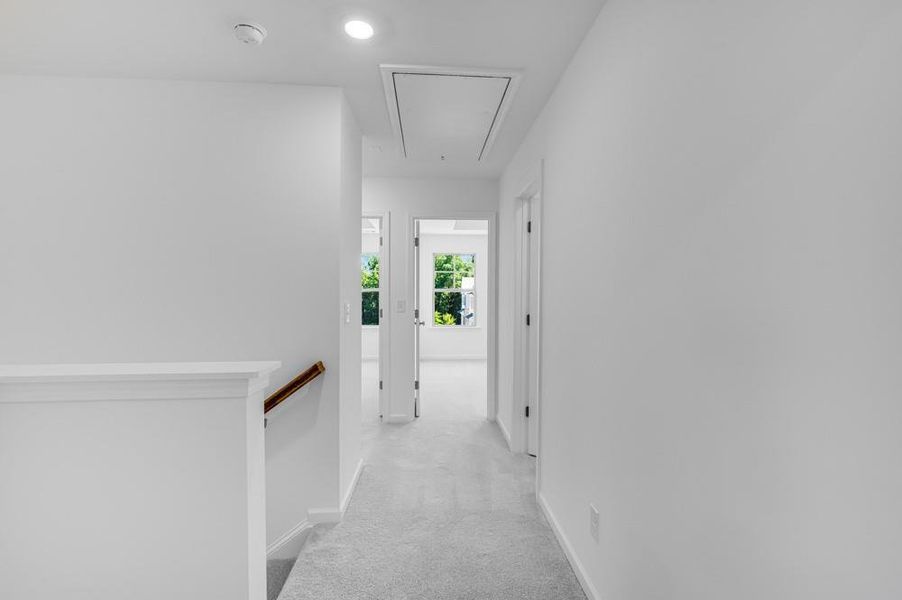 Spacious, unfurnished interior of a new home in Hampton Trace, Marietta (Image 28).