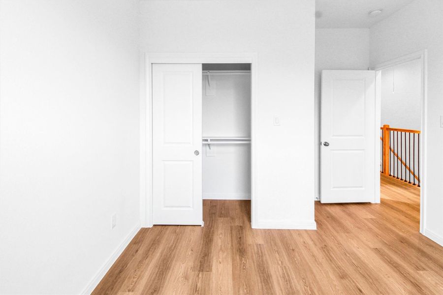 Spacious, unfurnished interior of a new home in , Houston (Image 24).