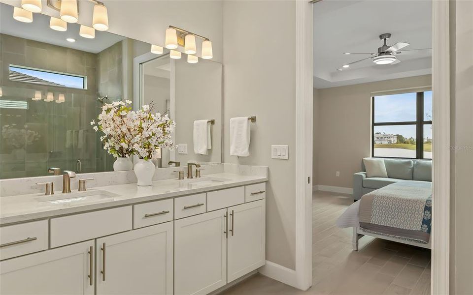 Furnished interior view inside a new home in , Venice (Image 15).