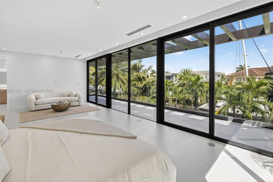 Image 72 of a home in .