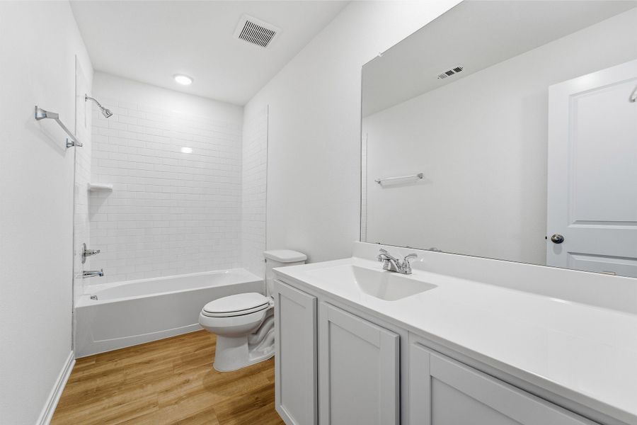 Furnished interior view inside a new home in La Terra, Celina (Image 13).