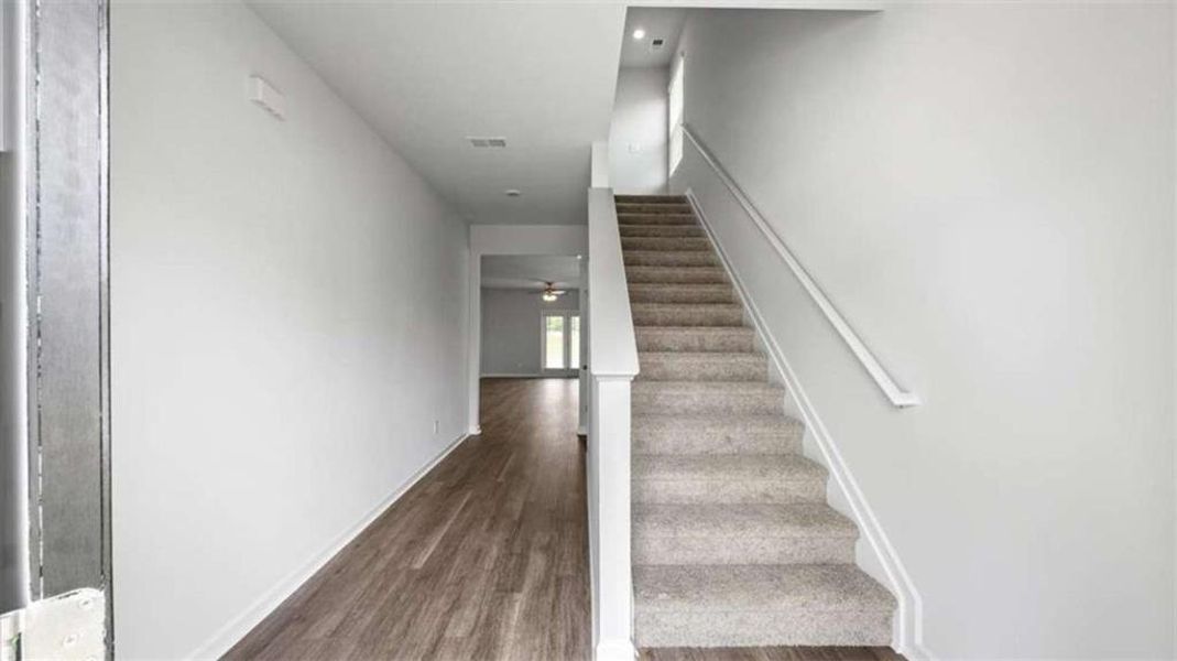 Spacious, unfurnished interior of a new home in Shoal Creek, Hampton (Image 14).