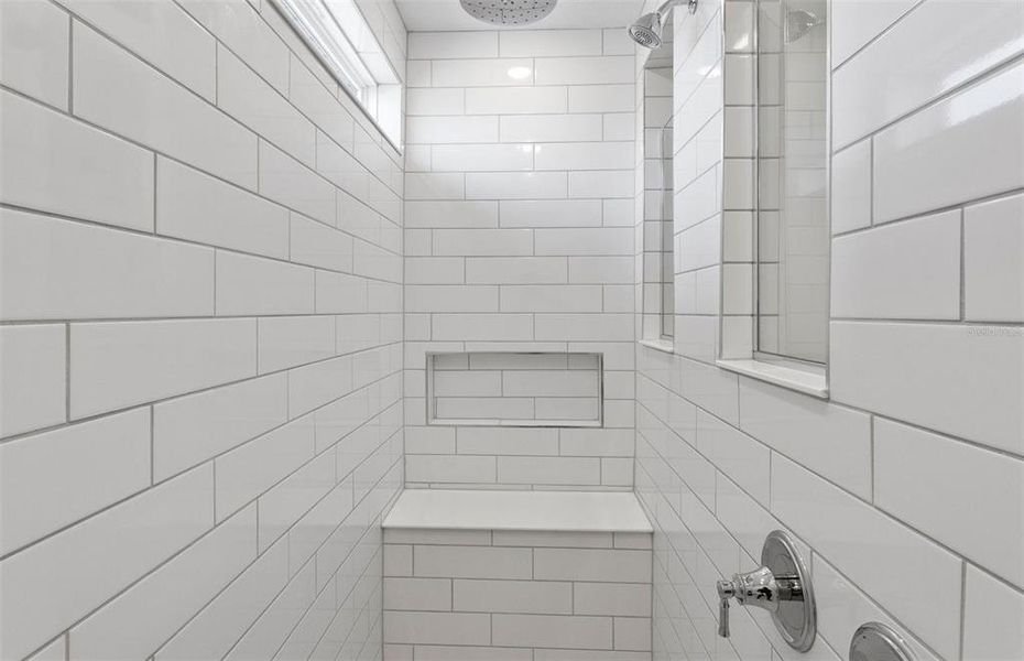 Close-up of interior finishes inside a home in , Lake Alfred (Image 10).