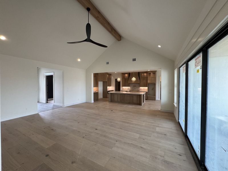 Spacious, unfurnished interior of a new home in Summit Ranch, Aledo (Image 12). Spacious, unfurnished interior of a new home in Summit Ranch, Aledo (Image 12).