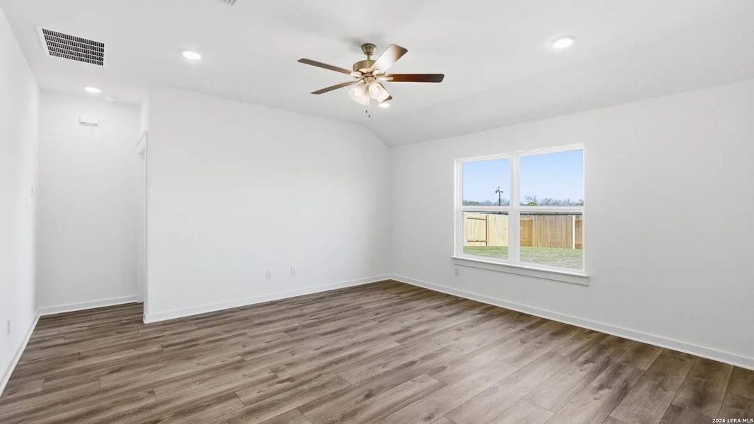 Spacious, unfurnished interior of a new home in Cloud Country, New Braunfels (Image 13). Spacious, unfurnished interior of a new home in Cloud Country, New Braunfels (Image 13).