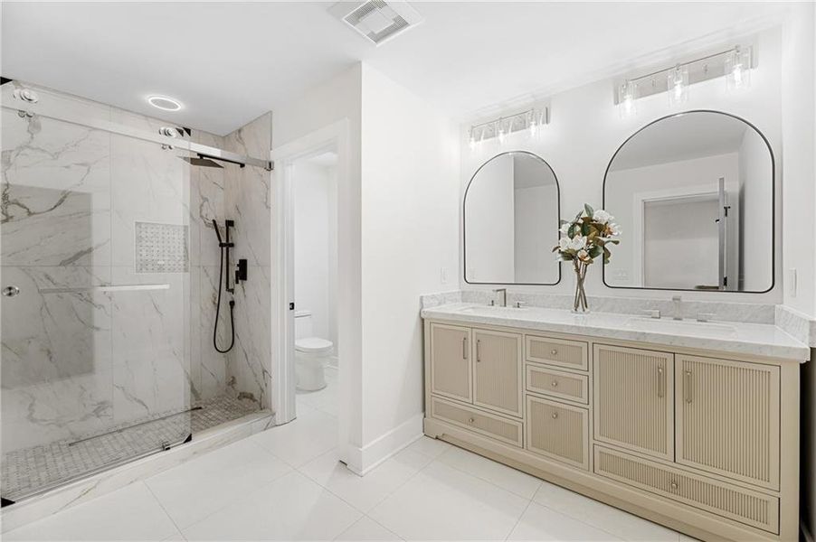 Furnished interior view inside a new home in , Atlanta (Image 18).