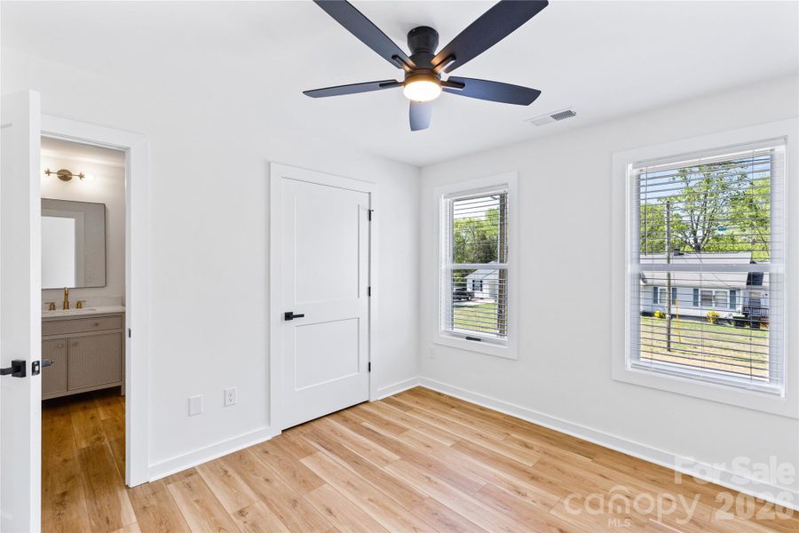 Spacious, unfurnished interior of a new home in , China Grove (Image 15).